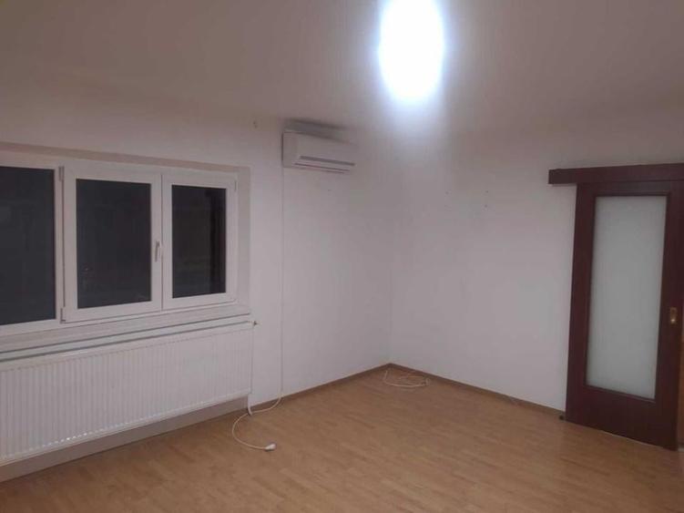 Unirii-Nerva Traian,apartament 2 camere de vanzare parter,nemobilat - 18