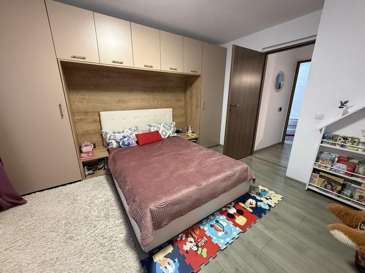 Casă cu 4 camere în Central