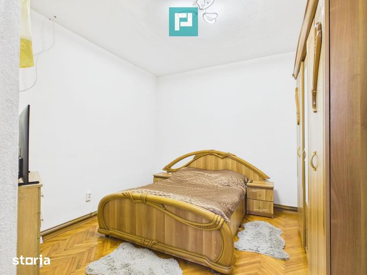 Casă cu 3 camere cu Teren 300 Mp în Central