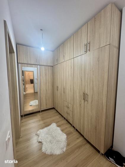 Apartament cu 2 camere semidecomandat în Subcetate