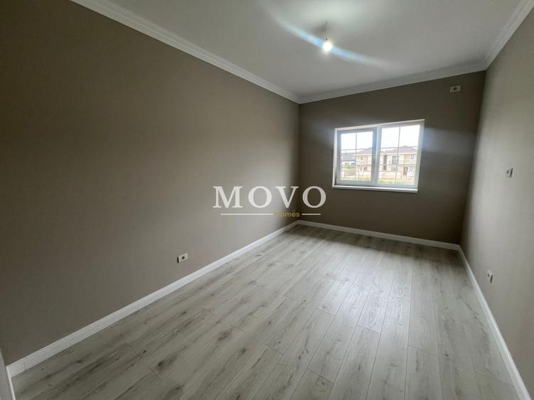 Duplex cu 5 camere cu Canalizare în Chișoda