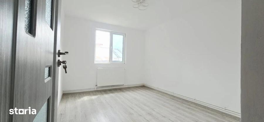 Casă cu 5 camere cu Teren 500 Mp în Ciurea