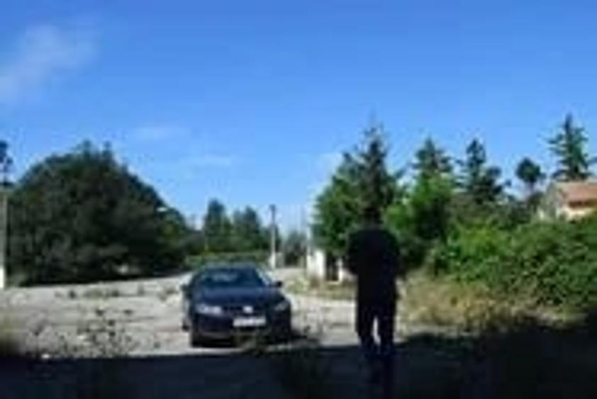 Teren de 50500 mp, în Central