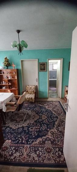 Apartament cu 3 camere semidecomandat în Mazepa 1