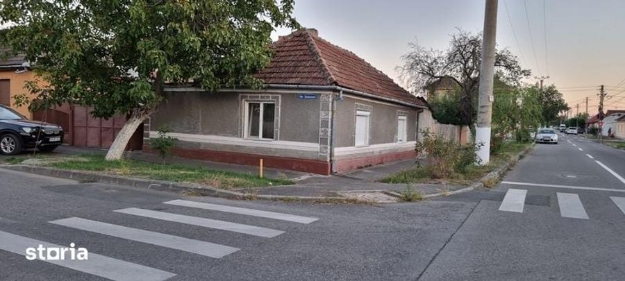 Casă cu 2 camere cu Teren 373 Mp în Bujac