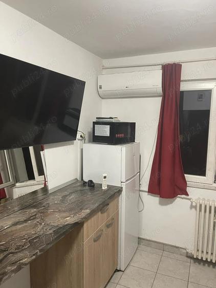 Garsonieră decomandată în Astra