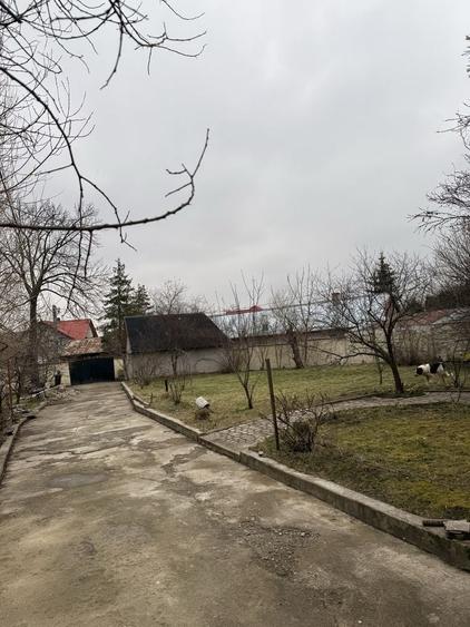 Casă cu 4 camere în Ipotești