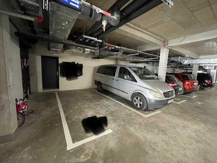 Casă cu 5 camere cu Teren 18 Mp în Exterior Vest