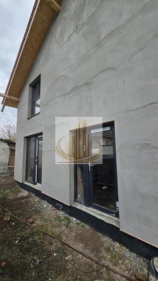 Casă cu 2 camere cu Teren 170 Mp în Sânandrei
