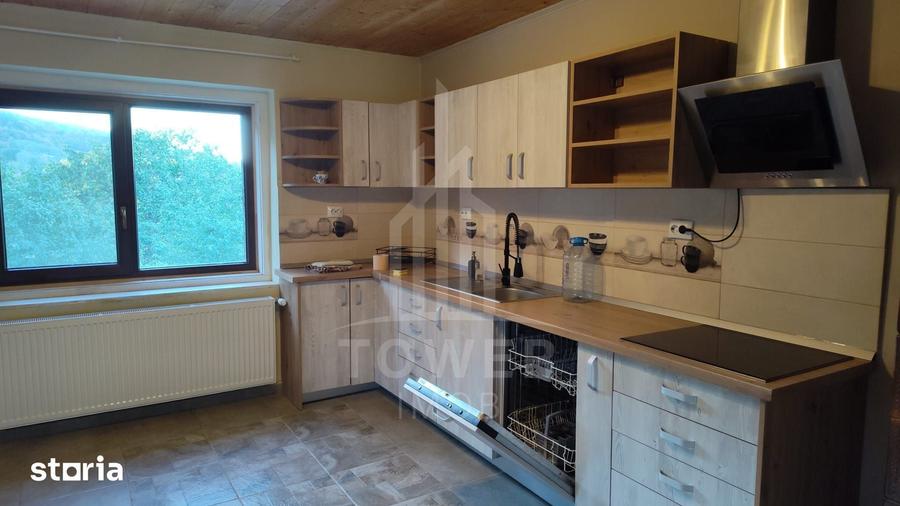 Casă cu 4 camere cu Teren 2343 Mp în Central