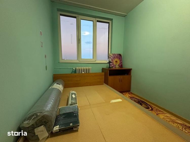 Apartament cu 3 camere în Drumul Taberei