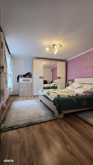 Casă cu 3 camere decomandat cu Teren 406 Mp în Central