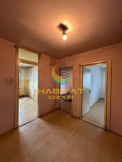Apartament cu 4 camere decomandat în Berceni