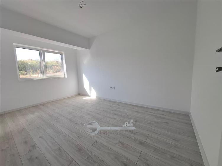 Apartament cu 3 camere decomandat în Galata