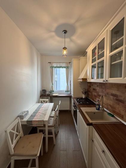 Apartament cu 2 camere decomandat, mobilat în Tineretului