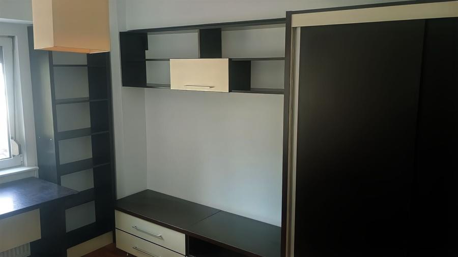 Apartament cu 3 camere decomandat în Exterior Sud