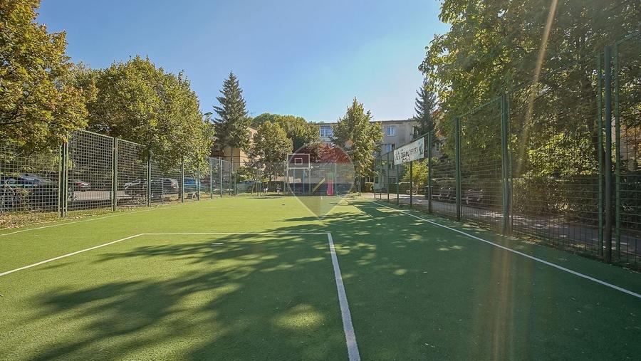 Apartament cu 2 camere nedecomandat, mobilat în Centrul Civic
