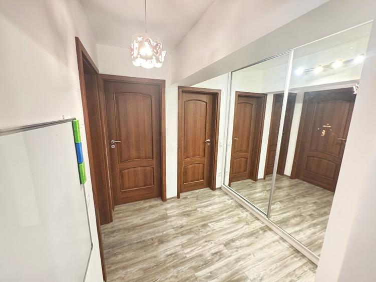 Apartament cu 3 camere decomandat, mobilat în Păcurari