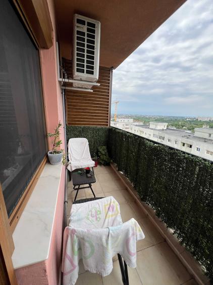 Apartament cu 3 camere decomandat în Morarilor