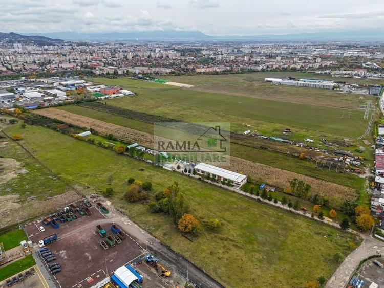 Teren Construcții intravilan de 11500 mp, în Exterior Est