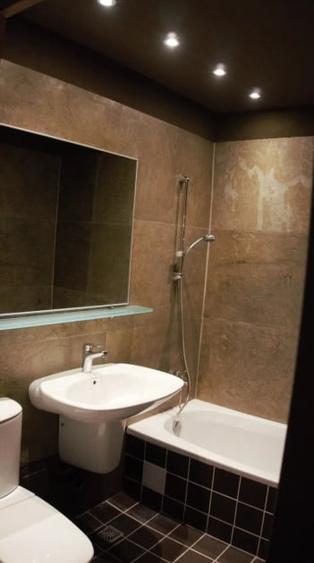 Apartament cu 2 camere semidecomandat, mobilat în 1 Mai