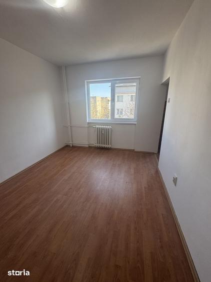 Garsonieră în Micălaca