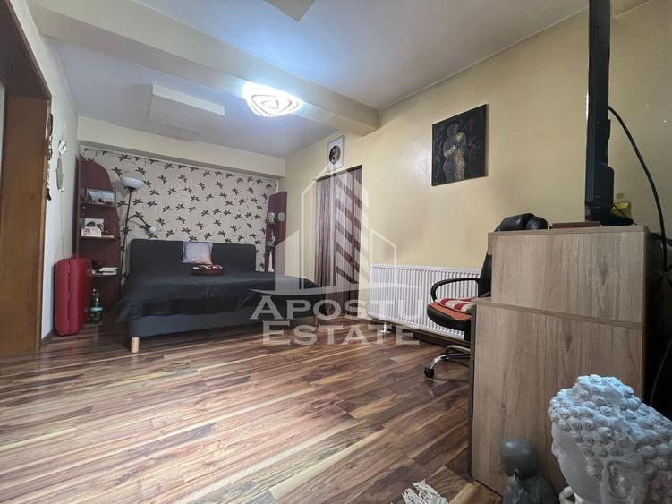 Casa cu 4 camere si teren de 2698 mp in zona Freidorf - 1