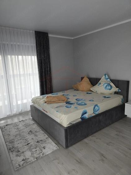 Apartament cu 2 camere semidecomandat, mobilat în Central