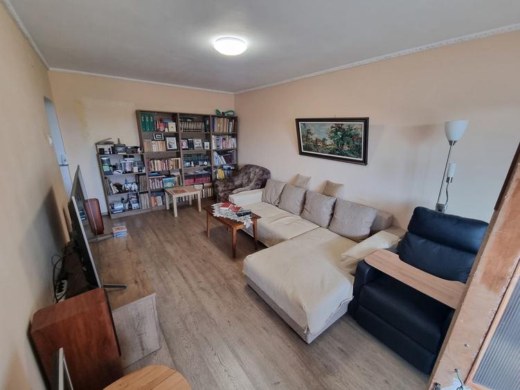 Apartament cu 4 camere decomandat în ICIL