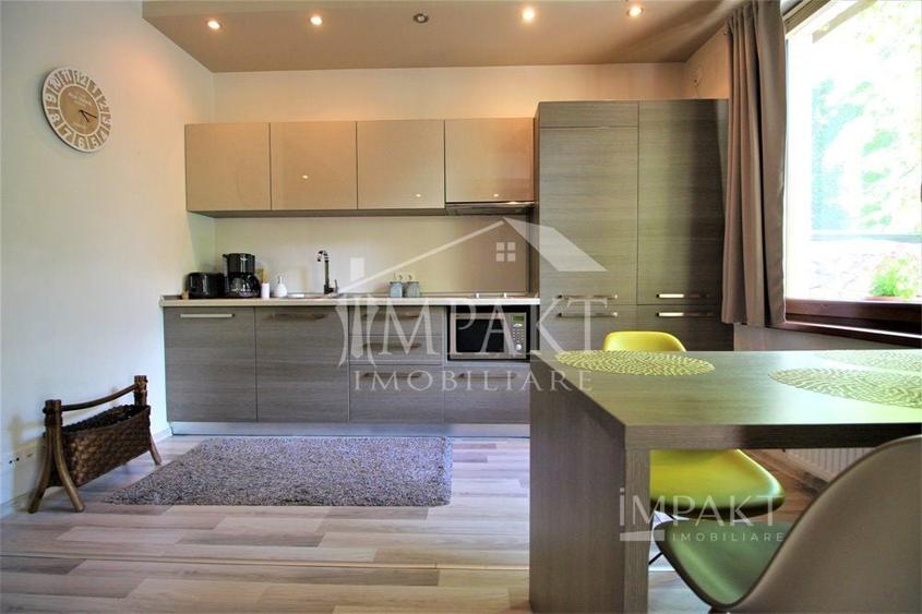 Apartament cu 2 camere semidecomandat în Plopilor