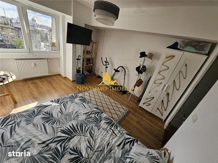Apartament cu 3 camere decomandat în Ultracentral