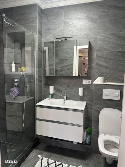 Apartament cu 4 camere în Florești