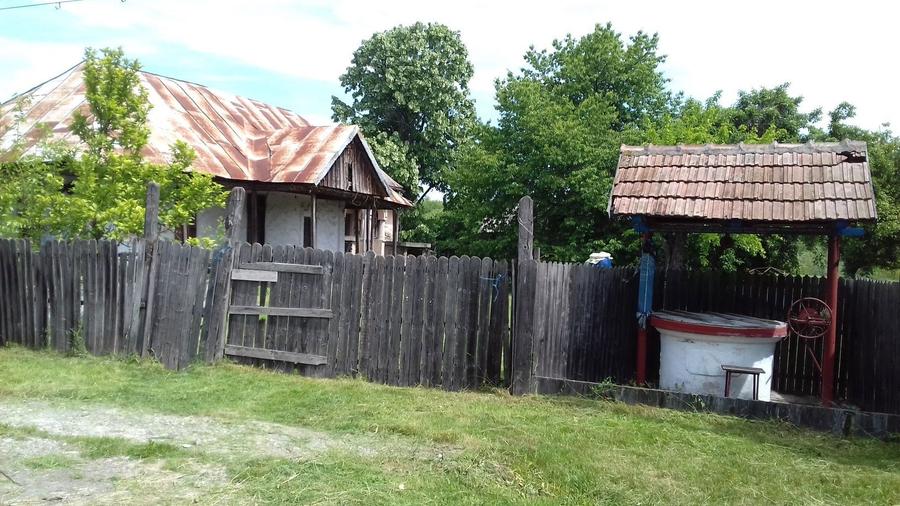 Casă cu 4 camere în Strejești