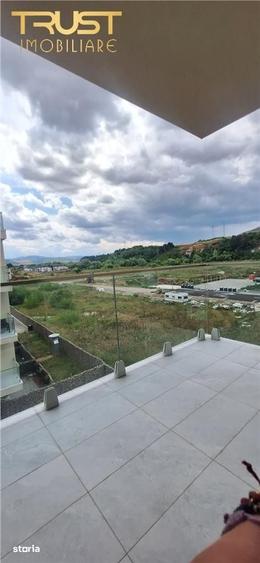 Apartament cu 3 camere în Florești
