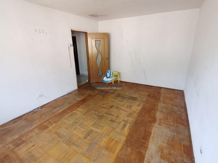 Apartament cu 2 camere decomandat în Mărăței