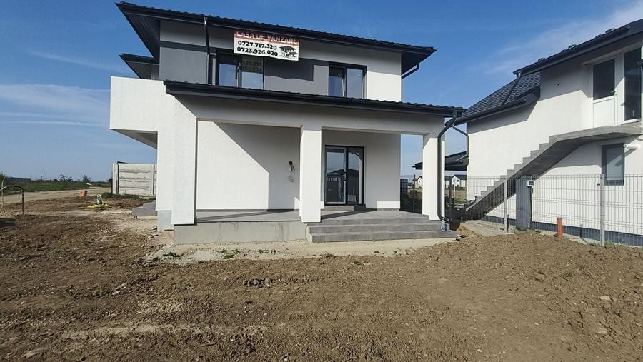 Casă cu 4 camere în Dragomirești-Vale