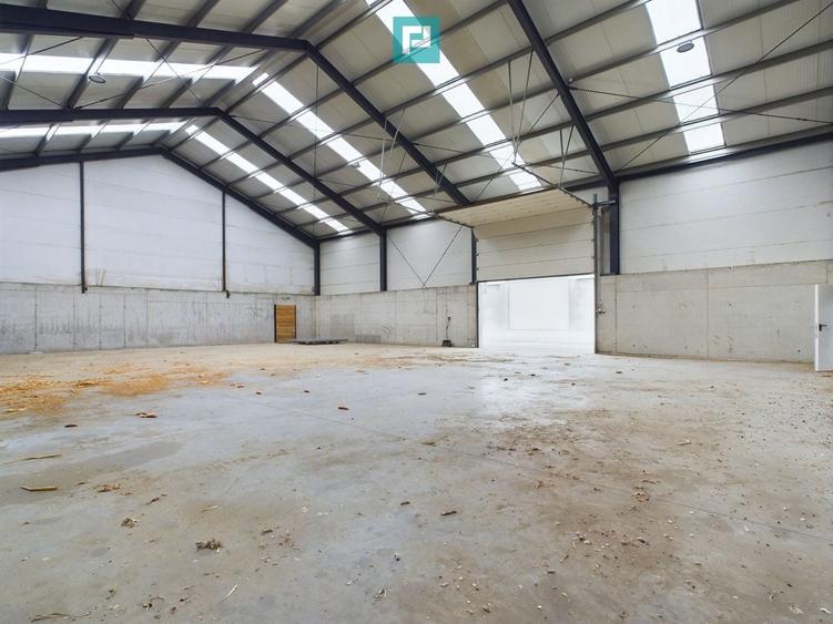 Spațiu industrial, de 411 mp, în Jebel