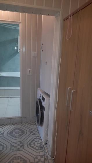 Apartament cu 3 camere decomandat, mobilat în Est