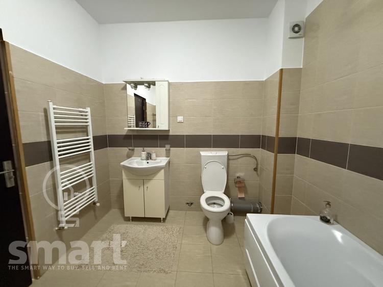 Apartament cu 2 camere semidecomandat, mobilat în Florești