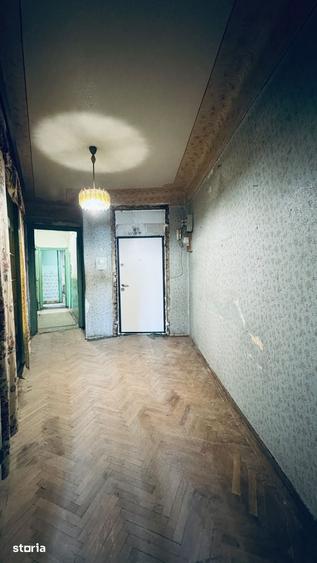 Apartament cu 4 camere decomandat în Centrul Istoric