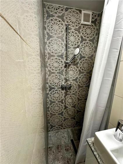 Apartament cu 4 camere decomandat în Circumvalațiunii