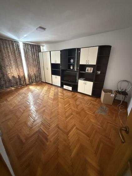 Apartament cu 2 camere decomandat în Ultracentral