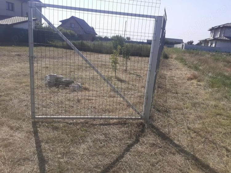 Teren de 412 mp, în Vărăști