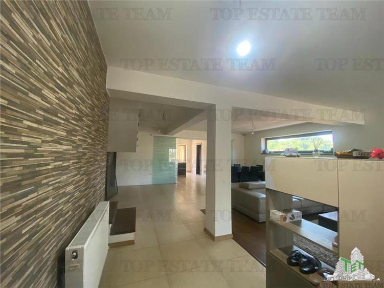 Duplex cu 4 camere cu Teren 1045 Mp în Arsa