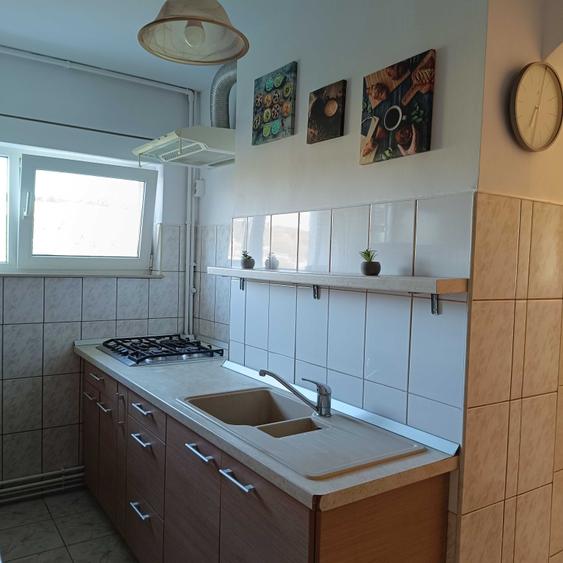 Vand apartament cu trei camere Dambul Pietros - 8