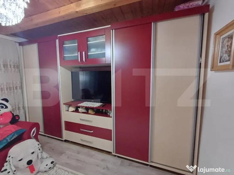 Casă cu 2 camere cu Teren 3500 Mp în Central