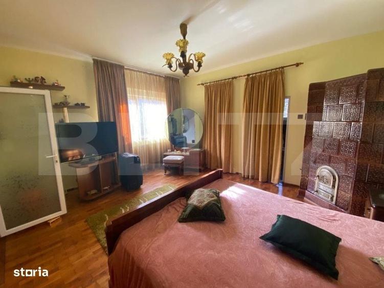 Casă cu 4 camere cu Teren 1100 Mp în Central