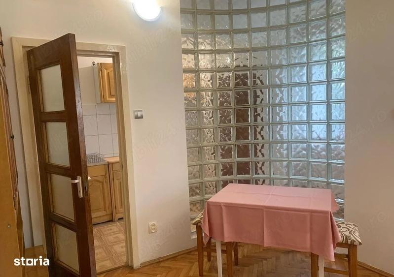 Garsonieră decomandată în Zorilor — fotografia 3