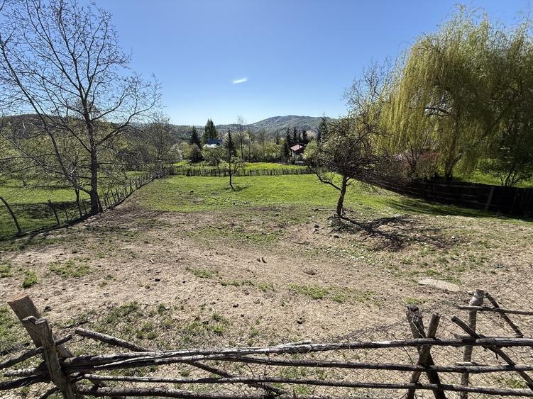Teren intravilan de 1121 mp, în Valea Târsei