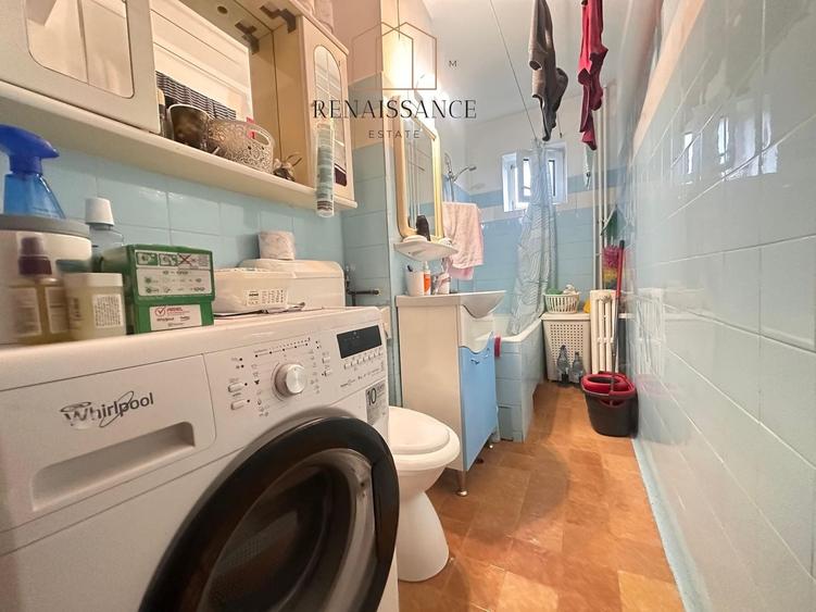 Apartament cu 3 camere semidecomandat, mobilat în Dacia